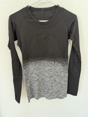 Lululemon Ombre Seamless Long Sleeve Top - Black to Gray